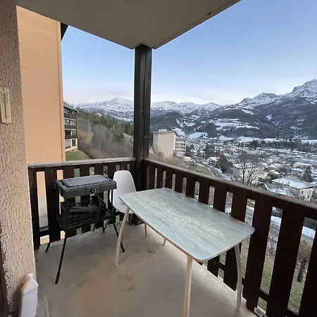 아파트 T2 A Avec Balcon Et Parking - Fr-1-804-43 *