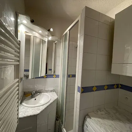 아파트 T2 A Avec Balcon Et Parking - Fr-1-804-43