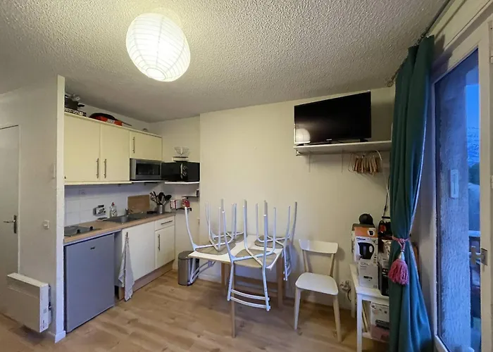 T2 A Avec Balcon Et Parking - Fr-1-804-43 *